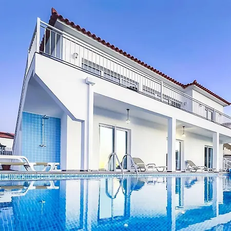 Acacia Villa Arco da Calheta (Madeira)