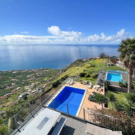 Villa Acacia Arco da Calheta (Madeira)