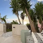Villa Acacia