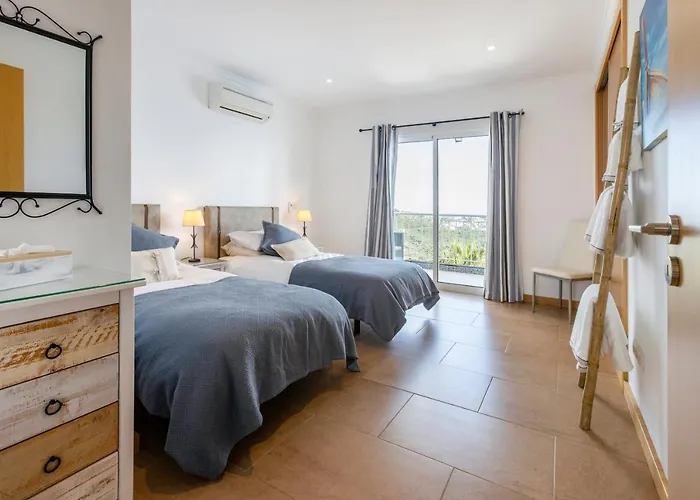 Acacia וילה ארקו דה קלחטה