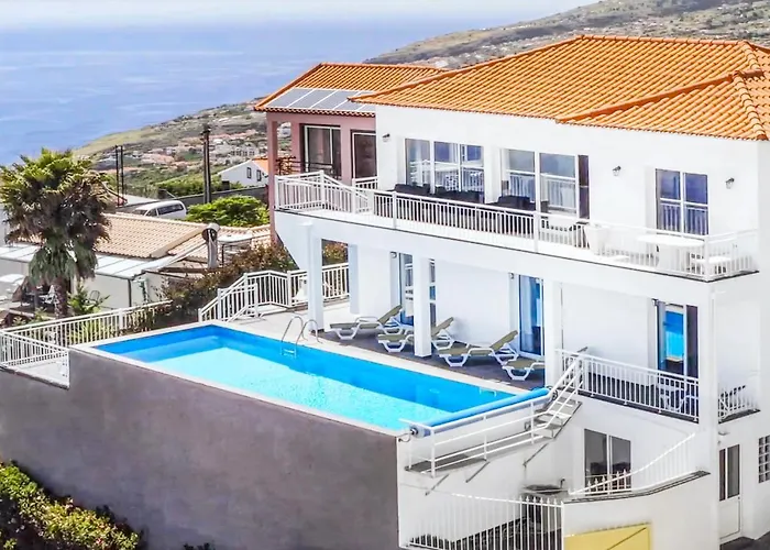 Villa Acacia Arco da Calheta (Madeira)